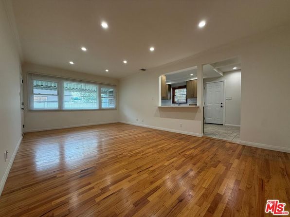 1025 W Clark Ave #C