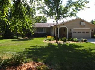 15045 Ironwood Ct, Eden Prairie, MN 55346