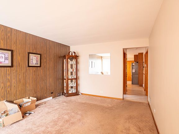 4th image of 5734 S Melvina Ave