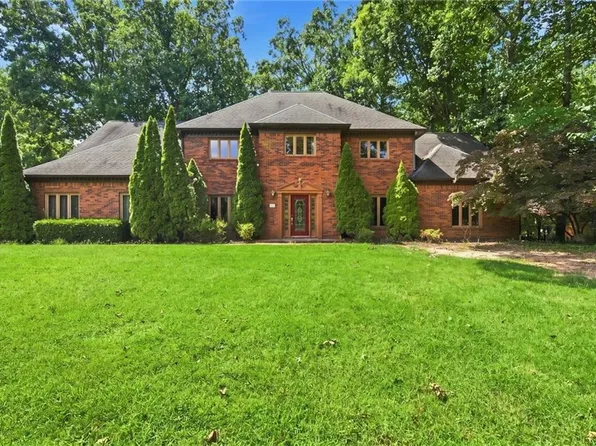 12110 Willow Run Rd, Roswell, GA 30075
