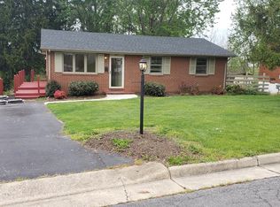 421 Lombardy Cir, Waynesboro, VA 22980