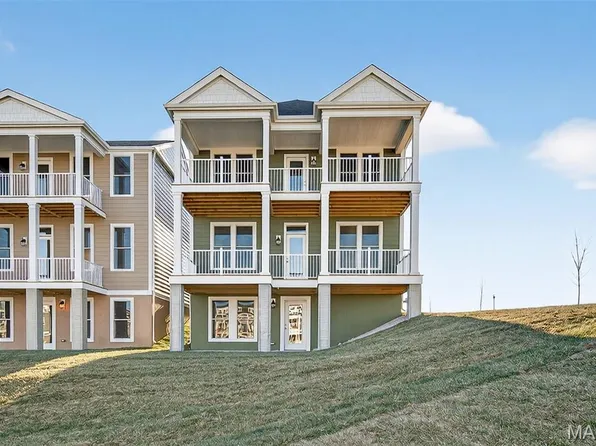 202 Marais Temps Clair Way, Saint Charles, MO 63301