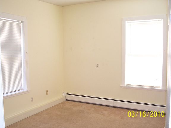 1st Floor bedroom (unit 3)