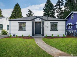 9032 15th Ave SW, Seattle, WA 98106