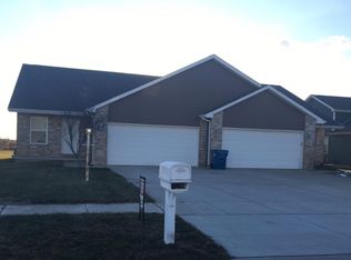 1806 Daisy St SE, Demotte, IN 46310