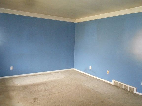 5th image of 11189 Kennebec Ave