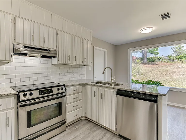 3006 Angela St #A — Photo 19