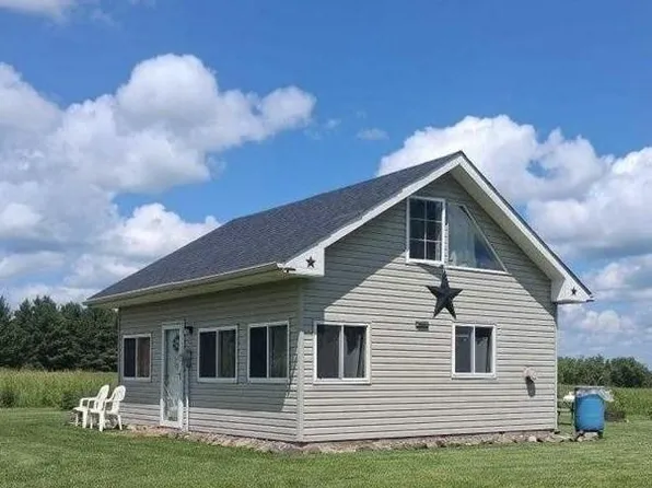 27048 Hawthorn Rd N, Hinckley, MN 55037