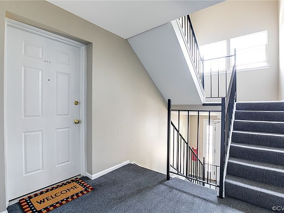 4th image of 8402 Muldoon Ct #5