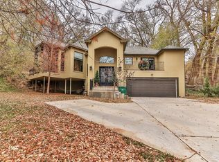 52 E Lakeshore Dr, Ransom Canyon, TX 79366