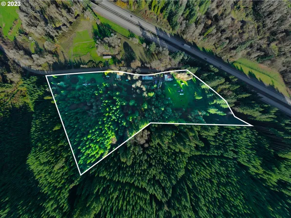 1502 Anlauf Rd, Yoncalla, OR 97499