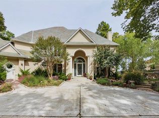 2224 Lakeridge Dr, Grapevine, TX 76051