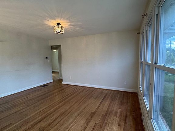 5th image of 1510 Rosewick Ave