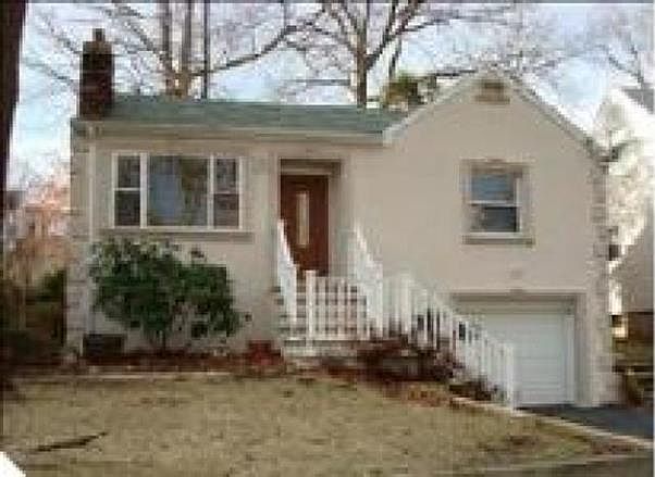 1st image of 129 Redwood Ave