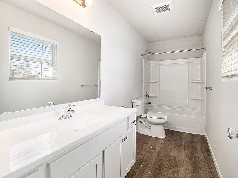 1302 Forest Valley Dr — Photo 18
