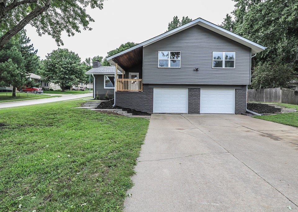 1st image of 1322 Peterson Dr