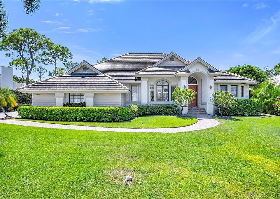 1st image of 3965 Woodlake DR