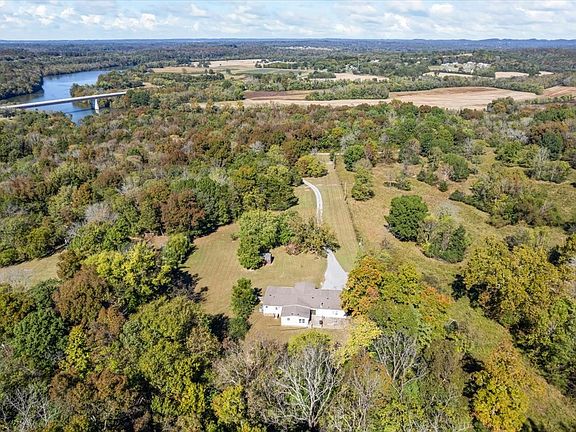 3rd image of 344 Gilmore Hill Rd