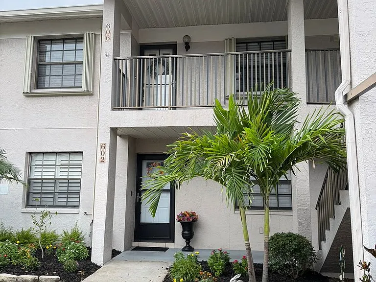 2150 Elm St #606 — Photo 1
