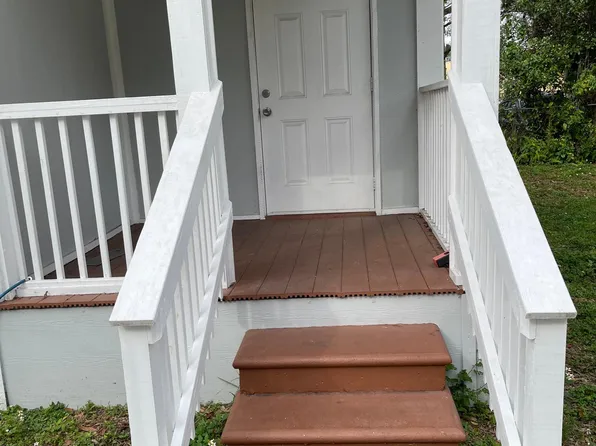 8916 N Ashley St, Tampa, FL 33604