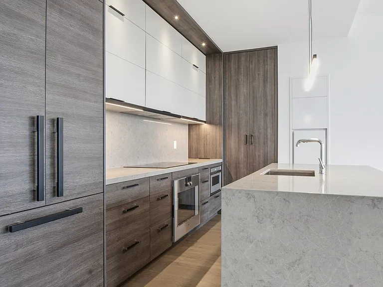 215 Lonsdale Rd #1602 — Photo 9