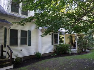 4 Ashwood Ct, Southampton, NY 11968