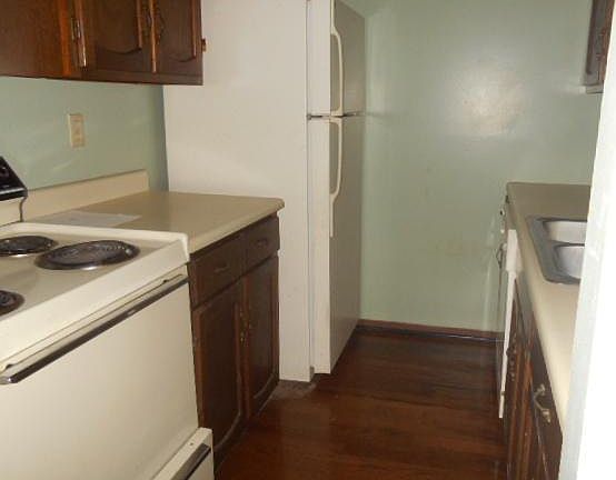 4th image of 2435 Mustang Dr APT 9