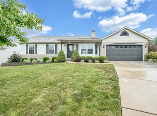 257 Sassafras Parc Dr, O'Fallon, MO 63368
