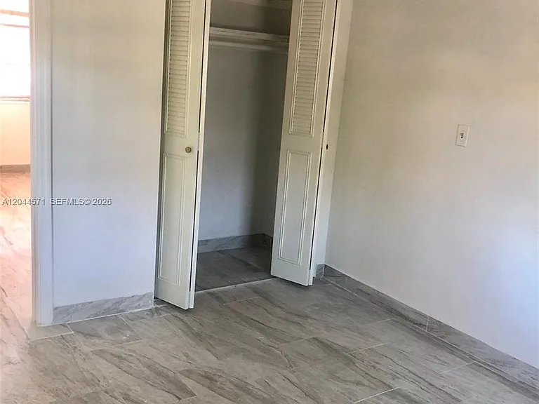 2519 Pierce St #B — Photo 2