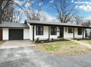 2361 E Seminole St, Springfield, MO 65804