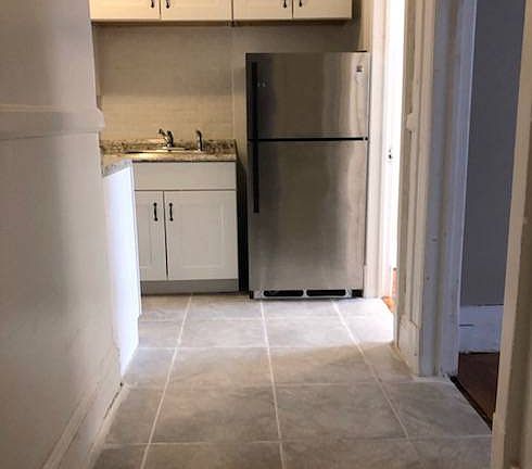 2nd image of 1589 Fairfield Ave APT 6