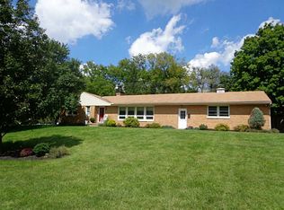 910 Amherst Dr, Urbana, OH 43078