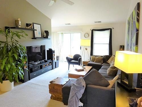 Large 25x13 Living Room