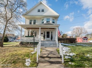 3 Seward St, Saratoga springs, NY 12866