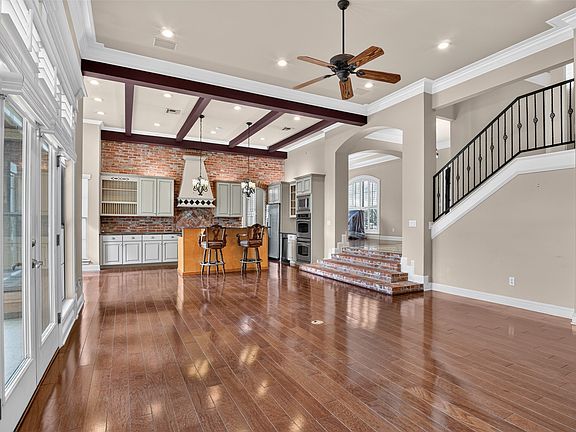 5th image of 18 Beaux Rivages Dr
