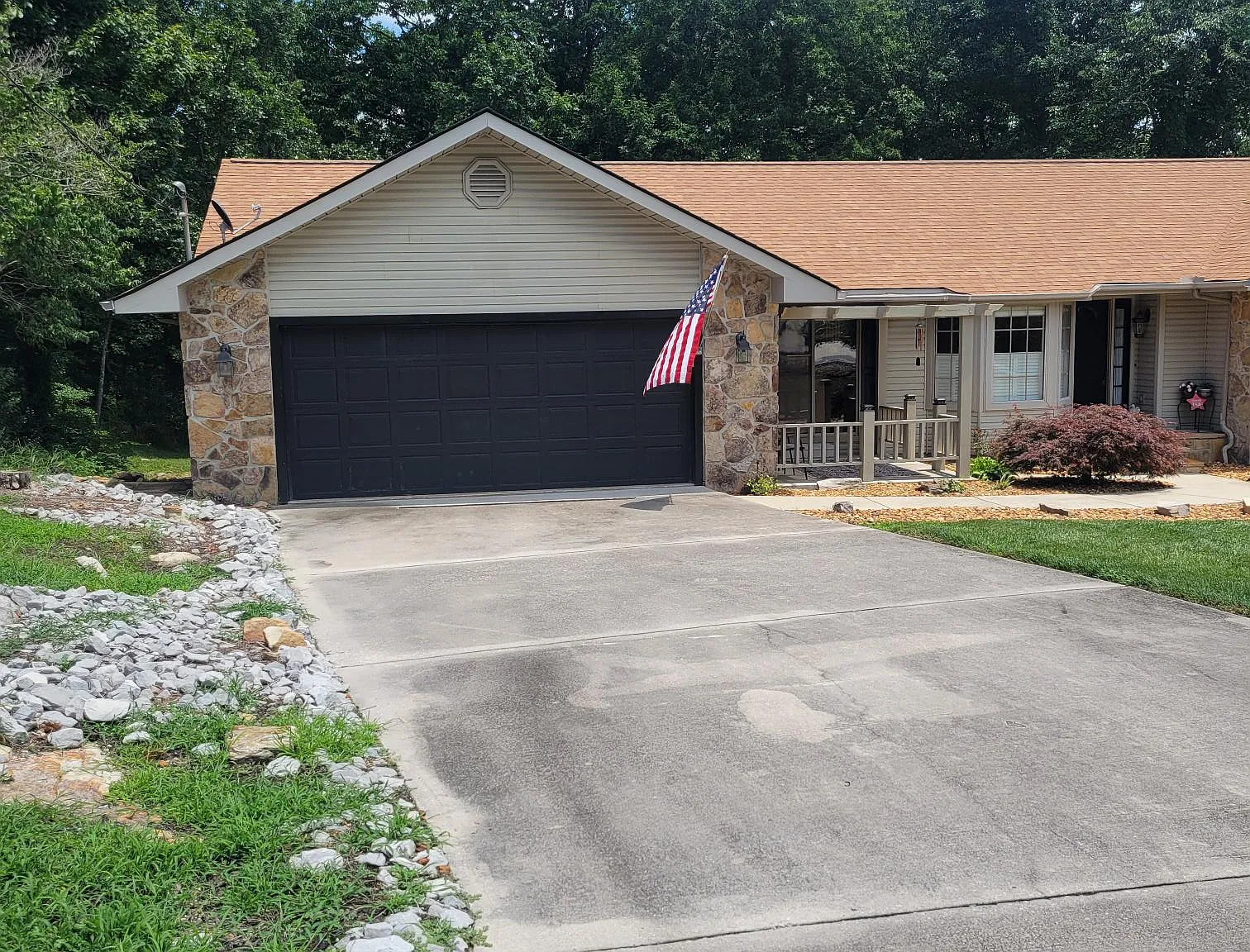456 Snead Drive - . — Photo 3