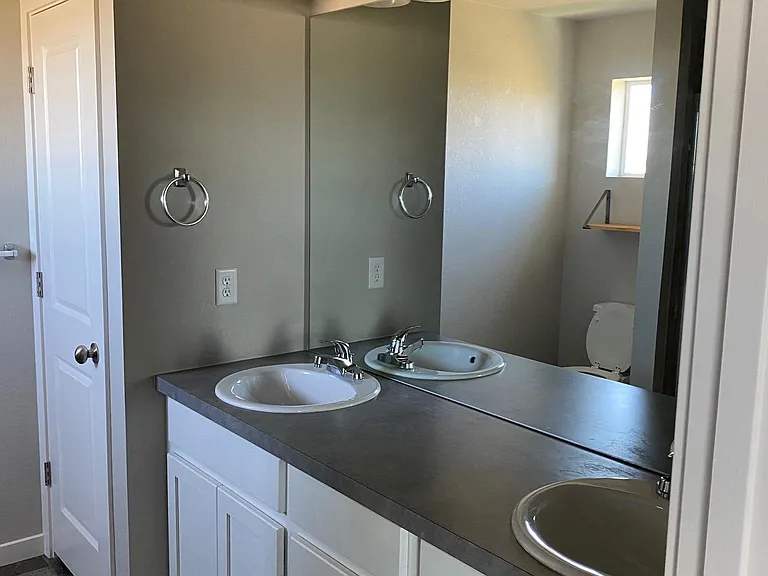 2102 Lager St — Photo 14