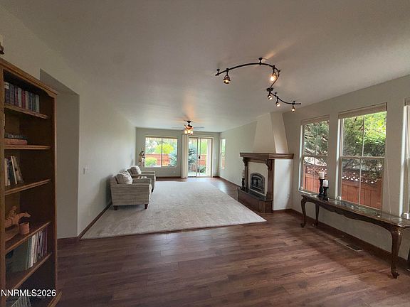 4th image of 1661 Cosenza Dr