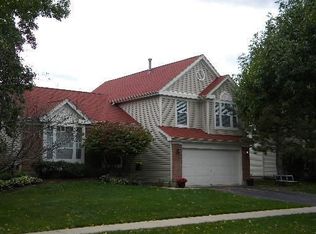 360 Meadow Lakes Blvd, Aurora, IL