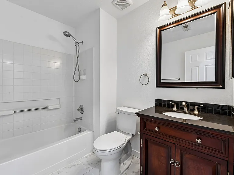 10094 Amston St — Photo 21