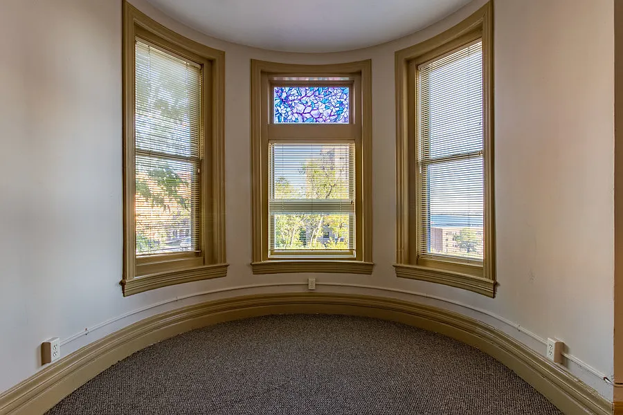 1 bed, $895 — Photo 2
