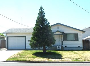 1010 4th St, Yreka, CA 96097