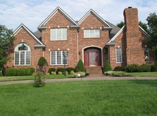 8404 Westover Dr, Prospect, KY 40059