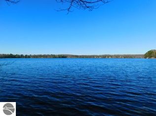 5487 E Shore Dr NE, Kalkaska, MI 49646