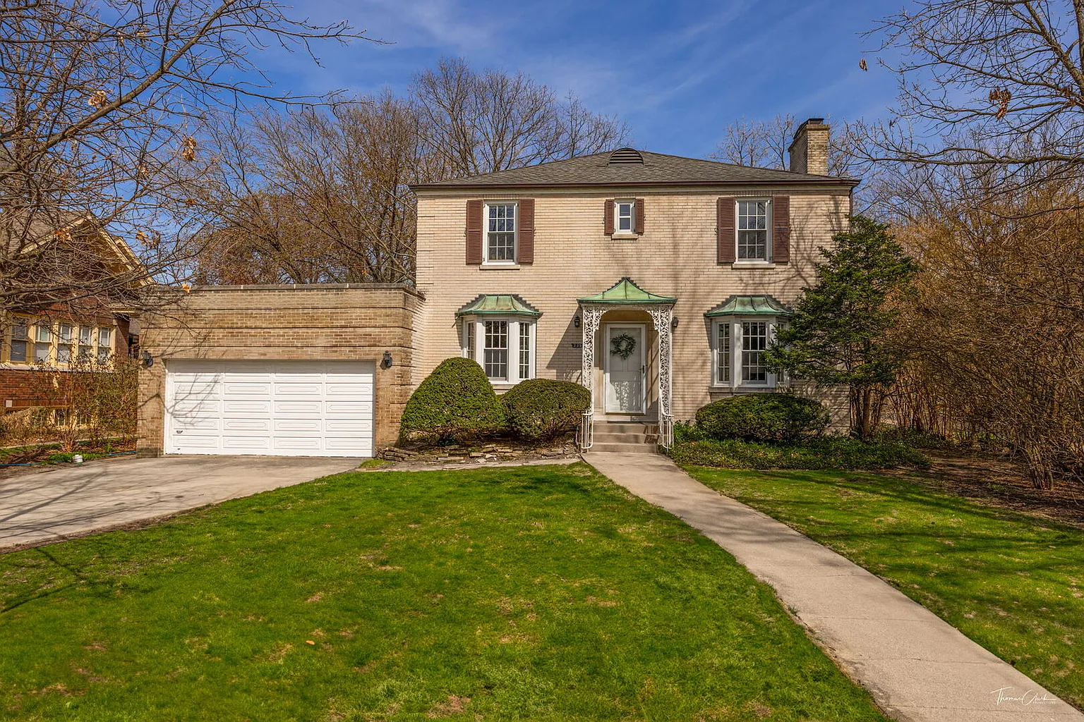 225 Maplewood Rd photo 1
