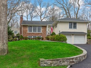 339 Old Colony Rd, Hartsdale, NY 10530