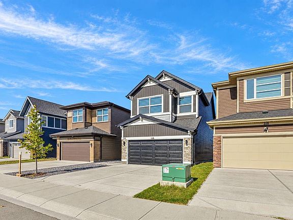 2nd image of 314 S Corner Meadows Way NE