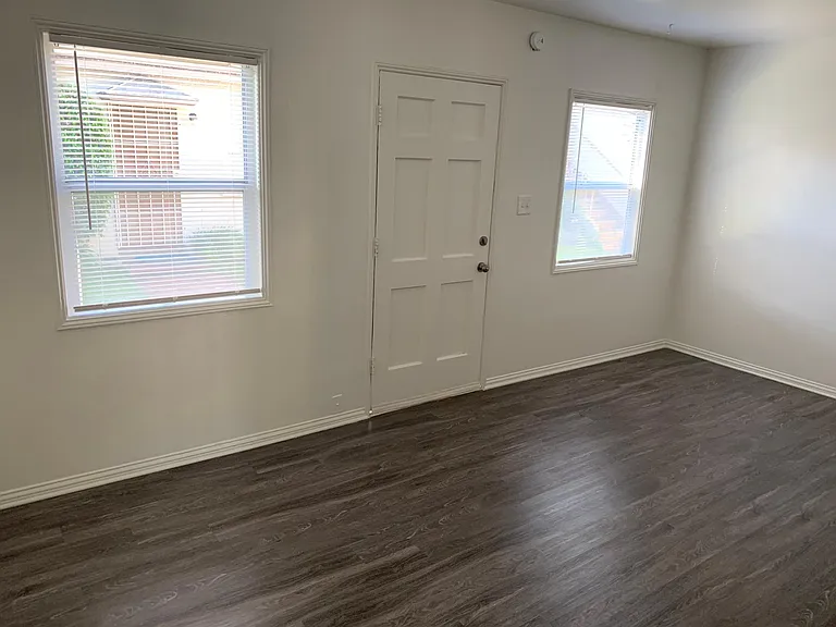 814 S Verdugo Rd #5 — Photo 5