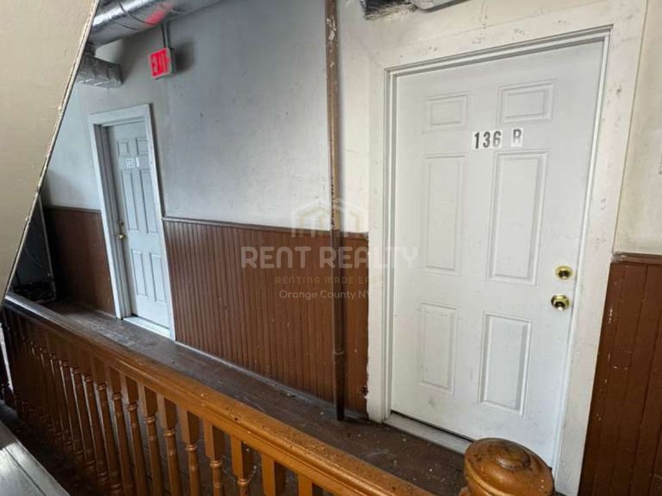 1st image of 136 North St APT 136B