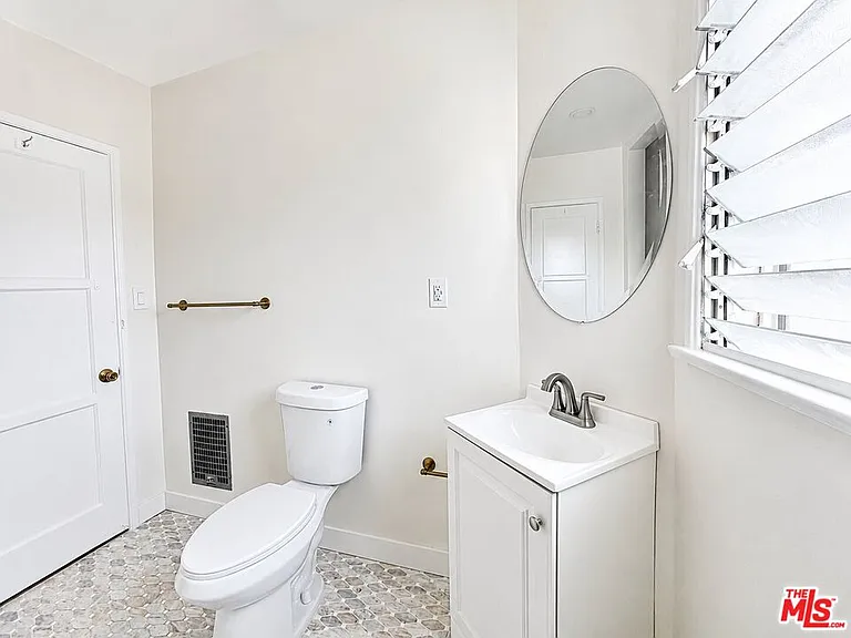 10616 Wilkins Ave — Photo 6